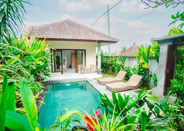 Nia Cahya Ubud *