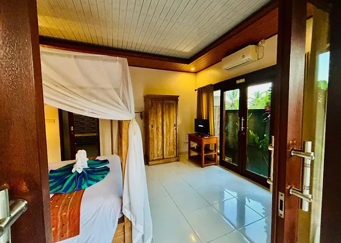 Nia Cahya Ubud *